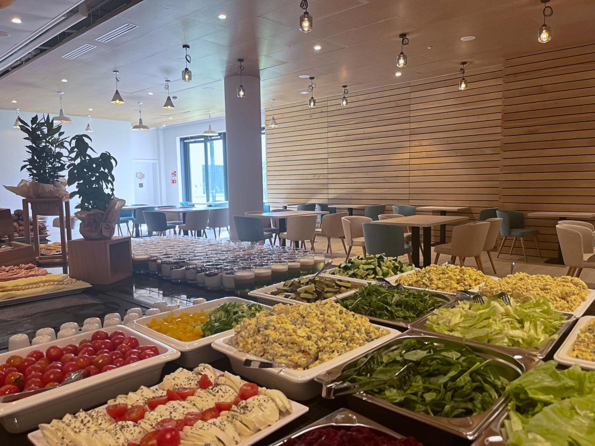 Spark By Hilton Поберово Экстерьер фото