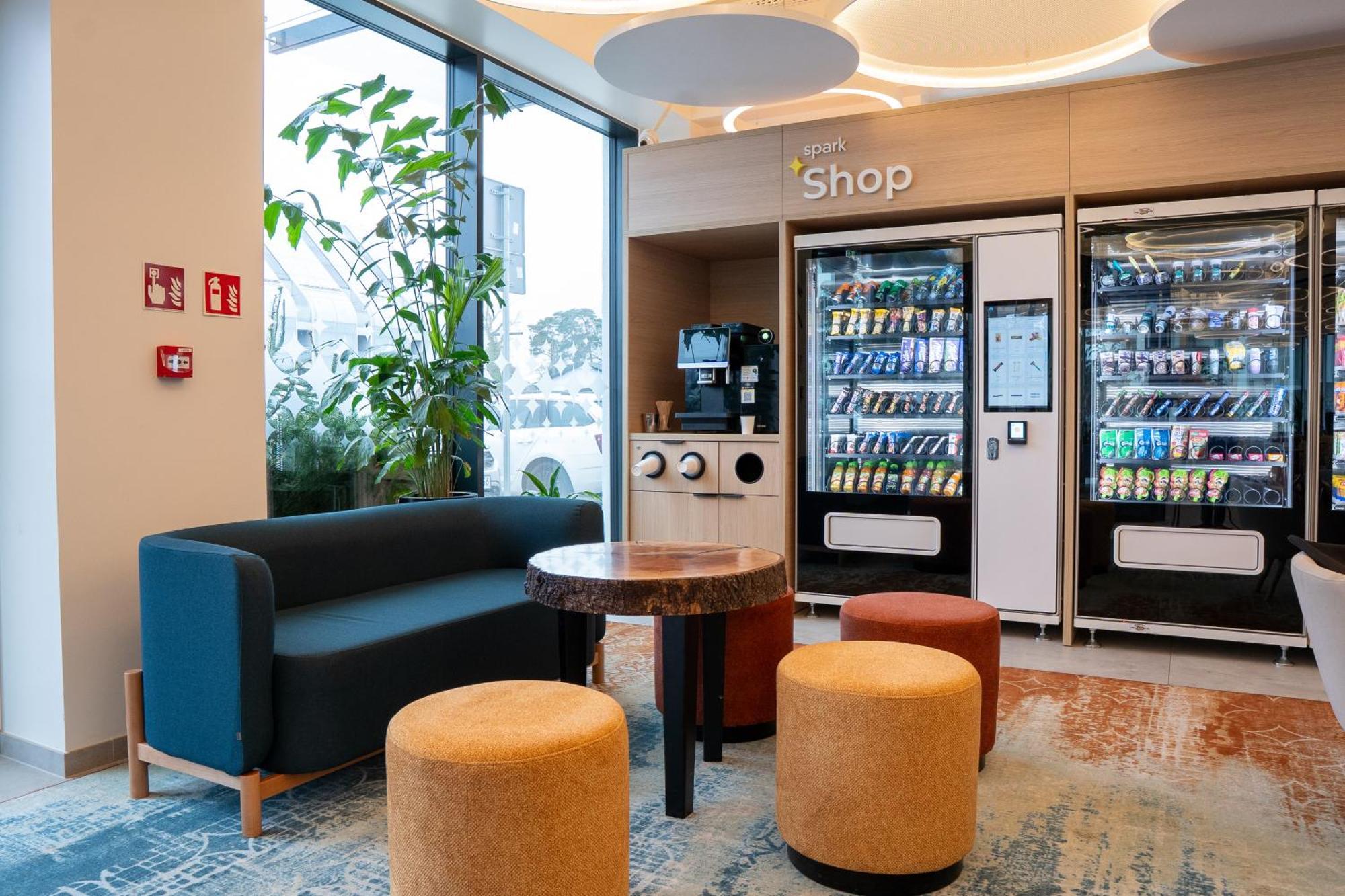 Spark By Hilton Поберово Экстерьер фото